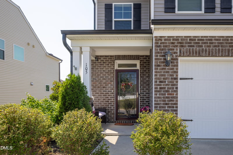 105 Highview Dr, Benson, NC 27504