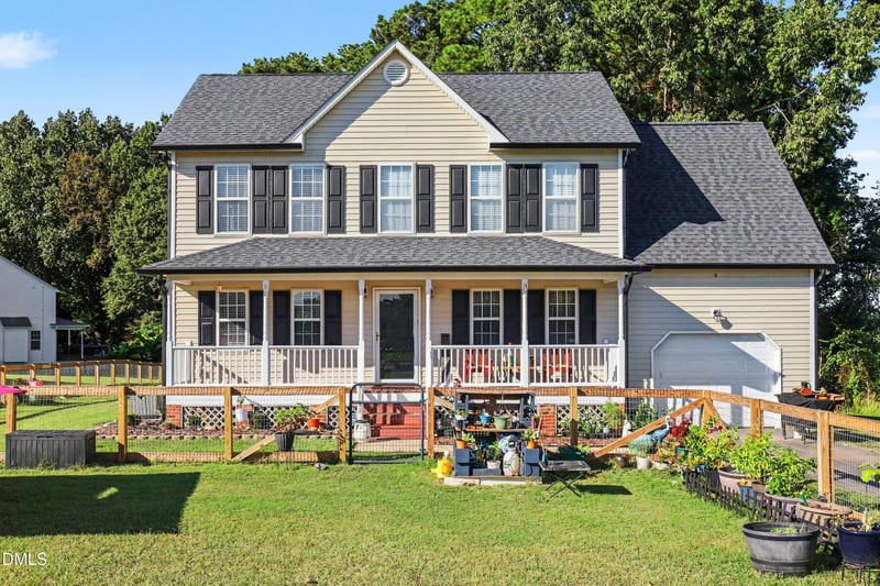 105 Huckleberry Ct, Willow Springs, NC 27592