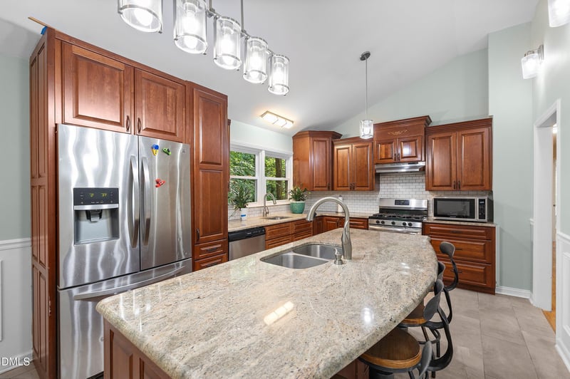 105 Lexington Rd, Chapel Hill, NC 27516