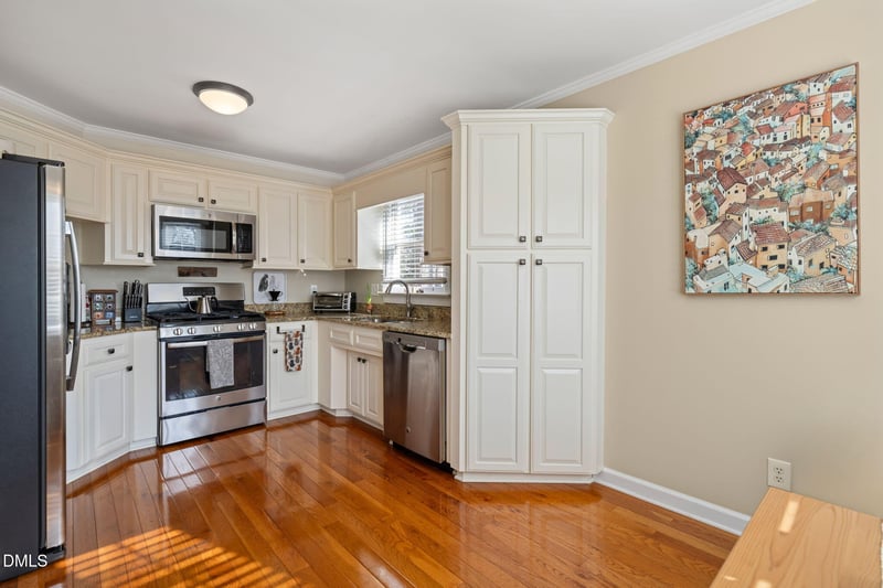 105 Loch Bend Ln, Cary, NC 27518