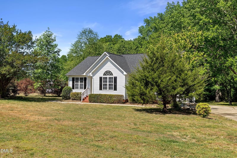 105 Mccoy Dr, Smithfield, NC 27577