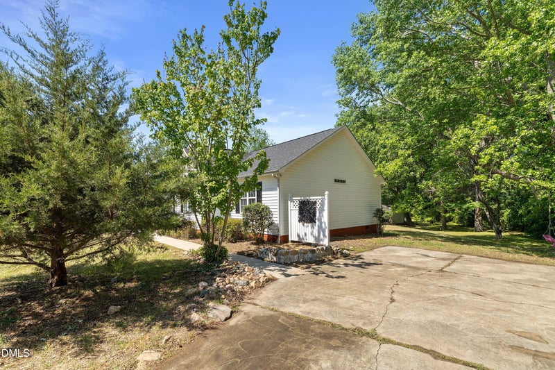 105 Mccoy Dr, Smithfield, NC 27577