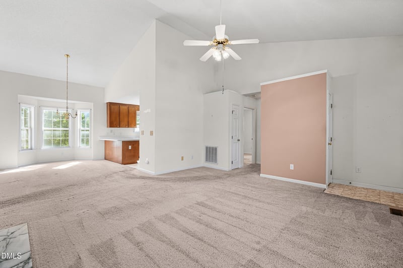 105 Mckenzie Cir, Clayton, NC 27520