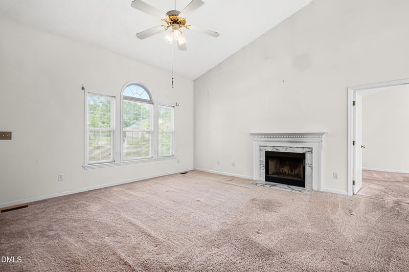 105 Mckenzie Cir, Clayton, NC 27520