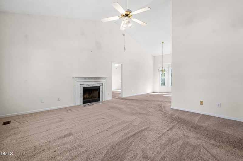 105 Mckenzie Cir, Clayton, NC 27520