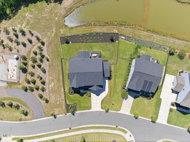 105 River Ledge Dr, Holly Springs, NC 27540