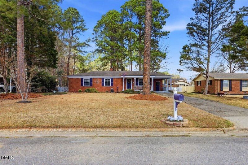 105 E Stevens St, Smithfield, NC 27577