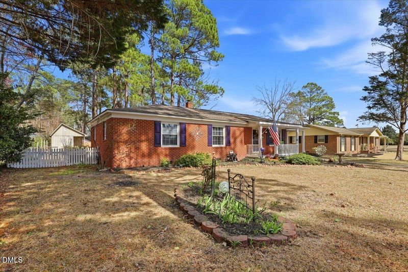 105 E Stevens St, Smithfield, NC 27577