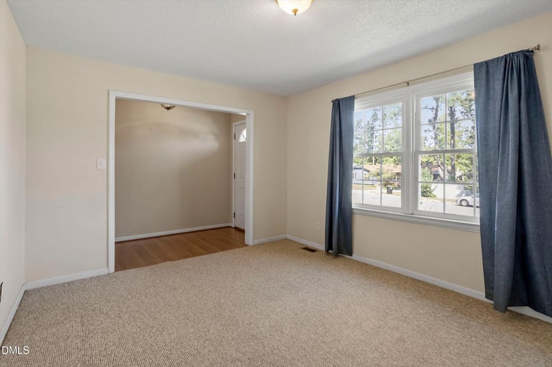 105 Stratford Dr, Wendell, NC 27591