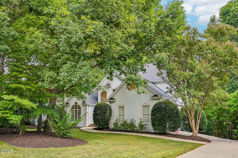 105 Versailles Dr, Cary, NC 27511