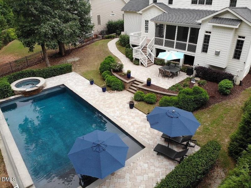 105 Wassaw Ct, Holly Springs, NC 27540