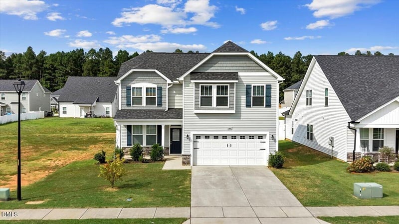 105 Wicklow Ct, Clayton, NC 27527