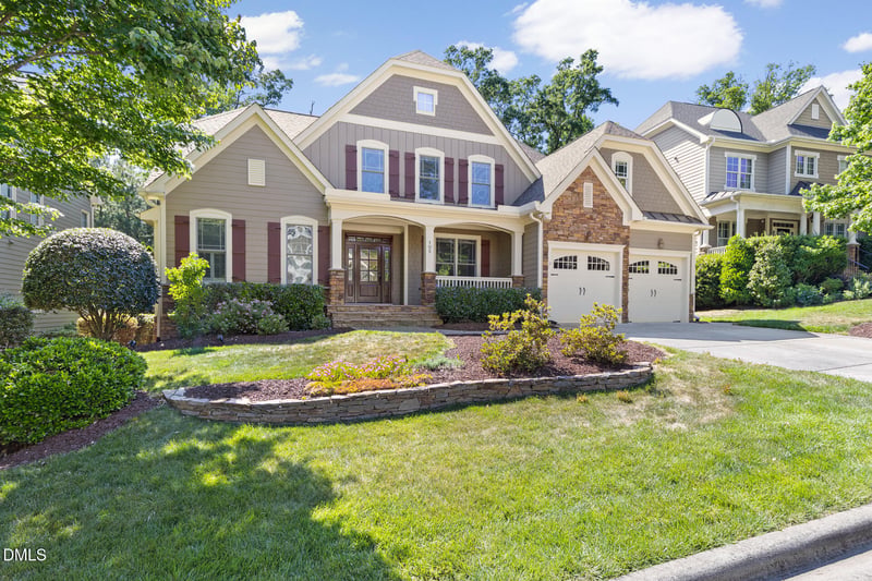 105 Woodland Ridge Ct, Cary, NC 27519