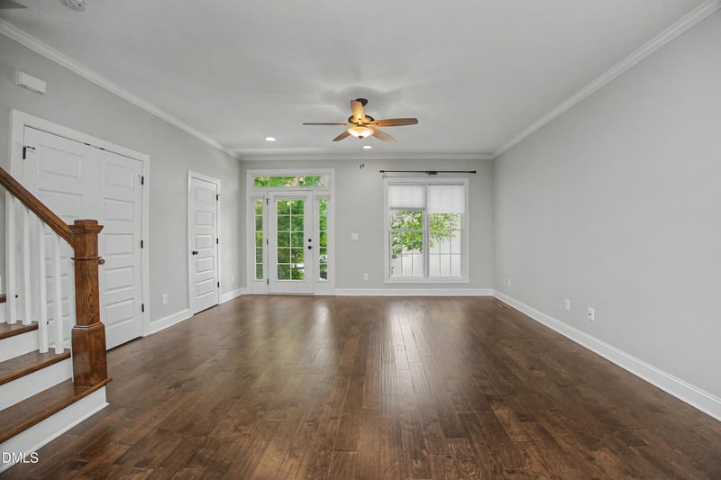 1050 Residents Club Dr, Cary, NC 27519
