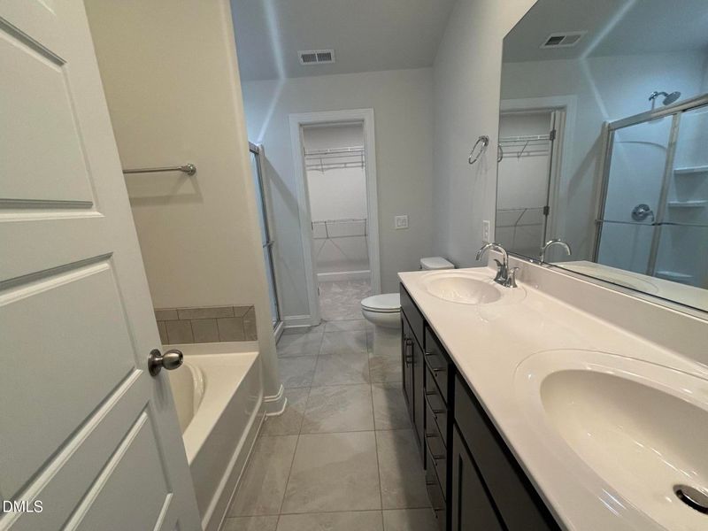 1051 Beechcraft Dr #123, Mebane, NC 27302