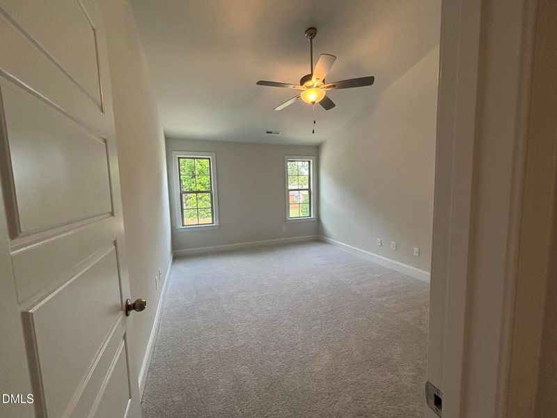 1051 Beechcraft Dr #123, Mebane, NC 27302