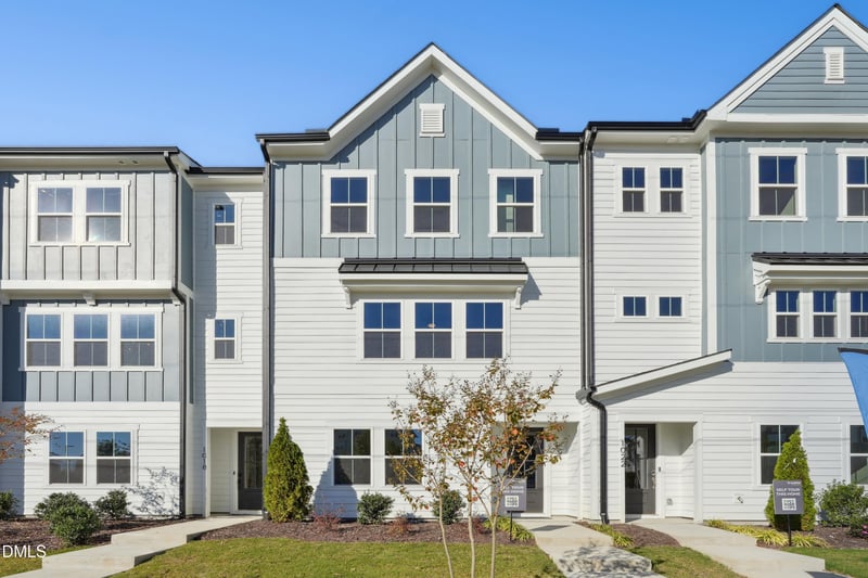 1058 Zelkova Ln, Chapel Hill, NC 27517