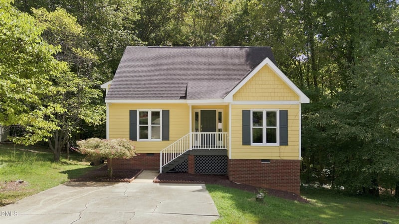106 Barcelona Ct, Cary, NC 27513