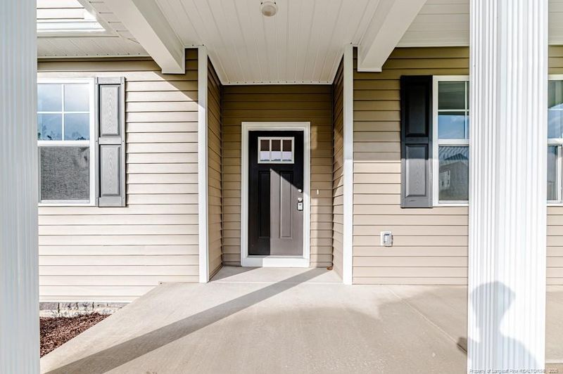 106 Driftwood Ct, Sanford, NC 27330
