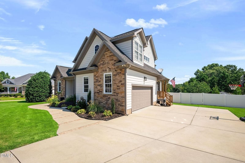 106 Grahamridge Ln, Fuquay Varina, NC 27526