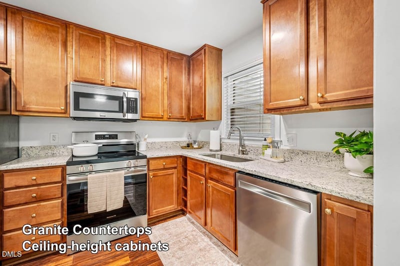 106 Gunston Ct, Chapel Hill, NC 27514
