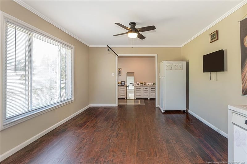 1060 Strickland Bridge Rd, Fayetteville, NC 28304