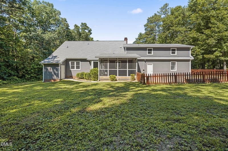 10605 Gardenia Ct, Raleigh, NC 27603