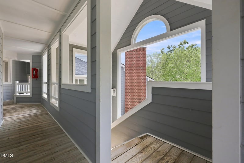 1061 Wirewood Dr, Raleigh, NC 27605
