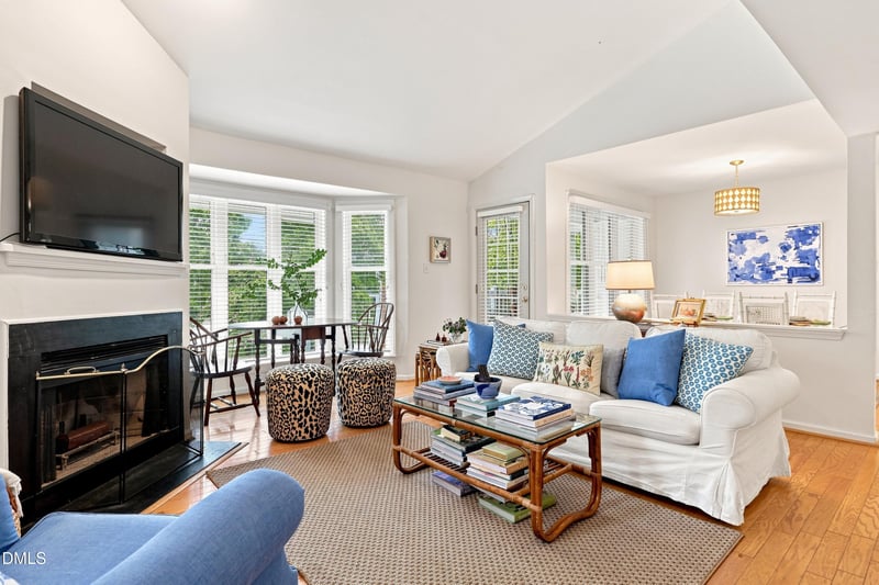 1061 Wirewood Dr, Raleigh, NC 27605