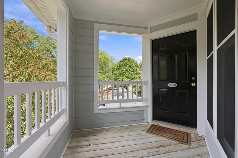 1061 Wirewood Dr, Raleigh, NC 27605