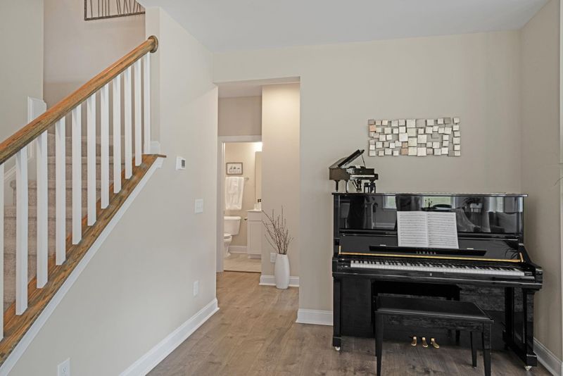 1064 Diamond Dove Ln, Apex, NC 27502