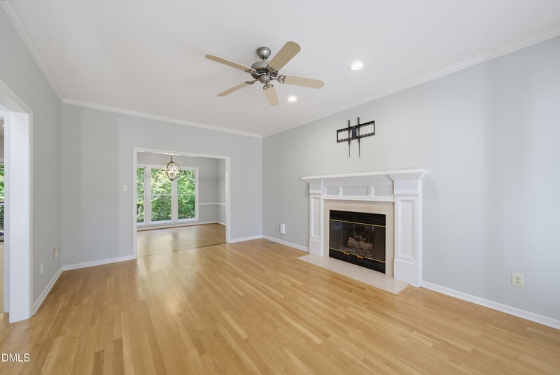 107 Eagle Swoop Ct, Cary, NC 27513
