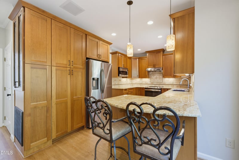 107 Eagle Swoop Ct, Cary, NC 27513