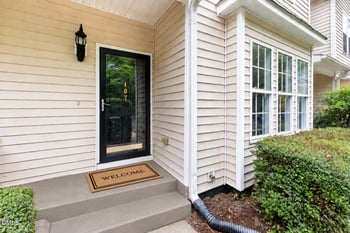 107 Lanigan Pl, Cary, NC 27513