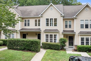 107 Lanigan Pl, Cary, NC 27513