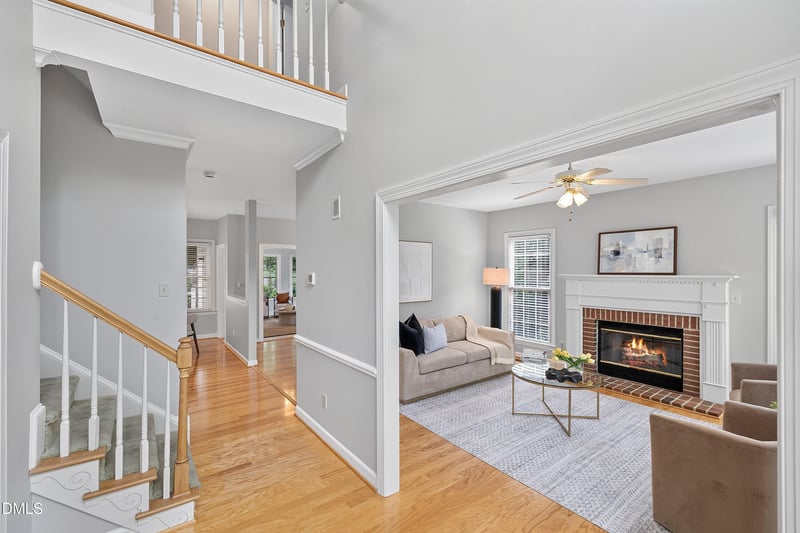 107 Lulworth Ct, Cary, NC 27519