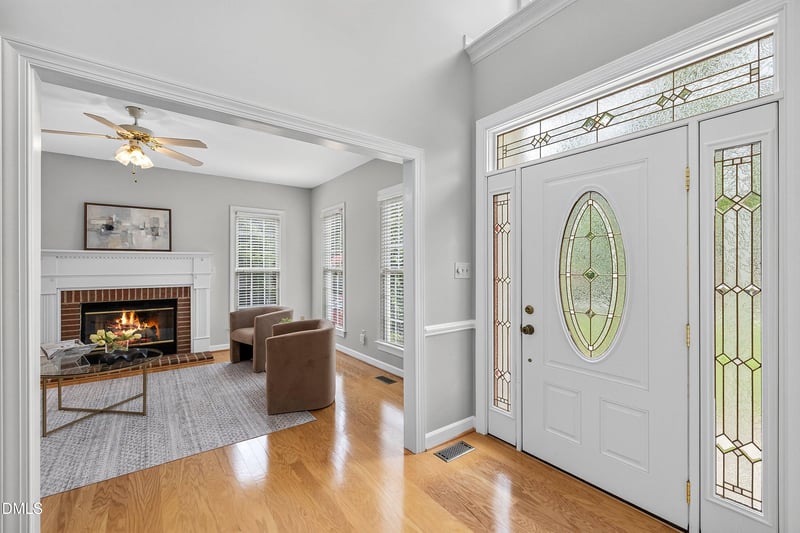 107 Lulworth Ct, Cary, NC 27519