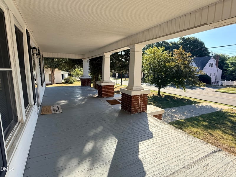 107 N Morgan St, Roxboro, NC 27573