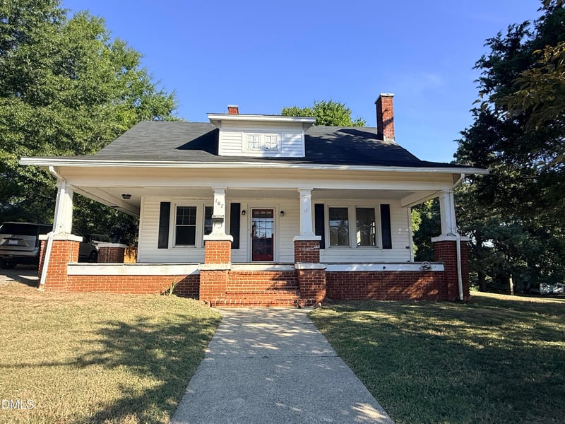 107 N Morgan St, Roxboro, NC 27573