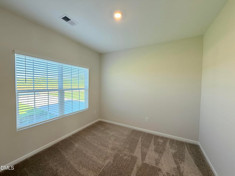 10707 Farmall Dr, Middlesex, NC 27557