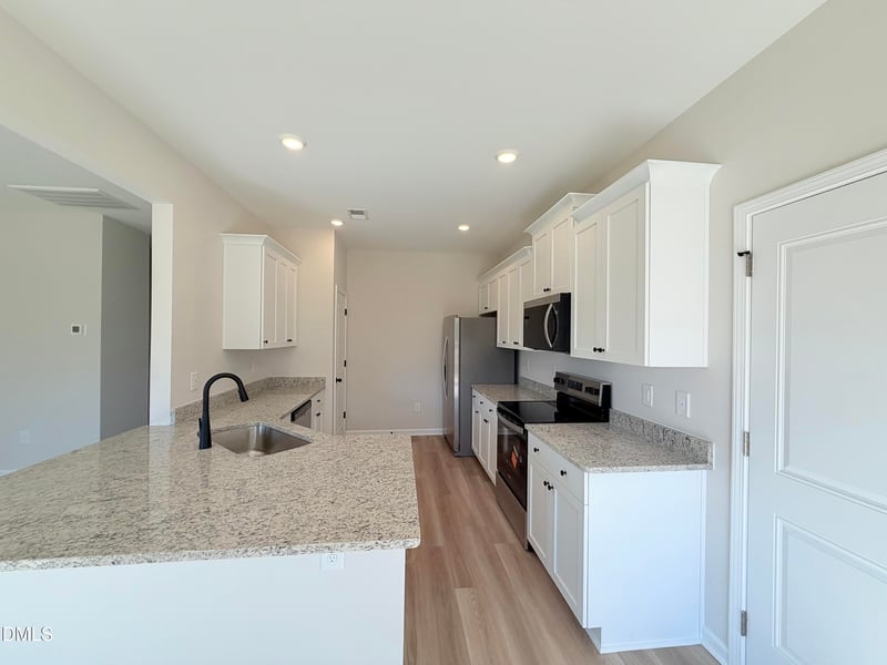 10707 Farmall Dr, Middlesex, NC 27557