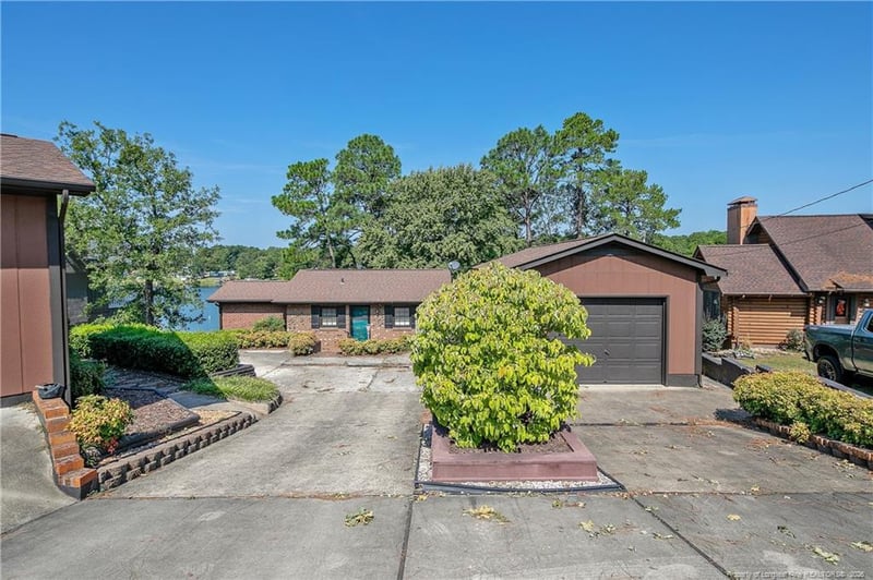 1074 Vic Keith Rd, Sanford, NC 27332