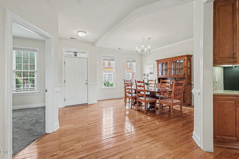108 Alden Village Ct, Cary, NC 27519