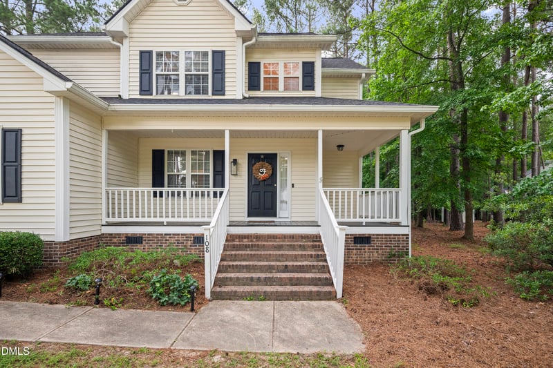 108 Bennett Pl, Clayton, NC 27527