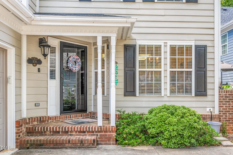 108 Gene Sarazen Dr, Mebane, NC 27302