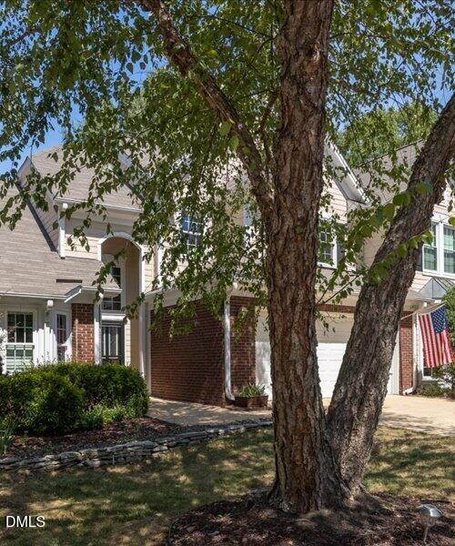 108 Lake Hickory Ct, Cary, NC 27519