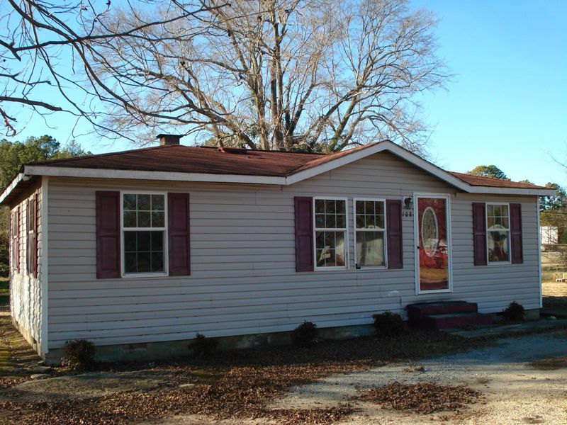 108 Mason Dr, Erwin, NC 28339