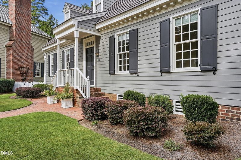 108 Palace Green, Cary, NC 27518