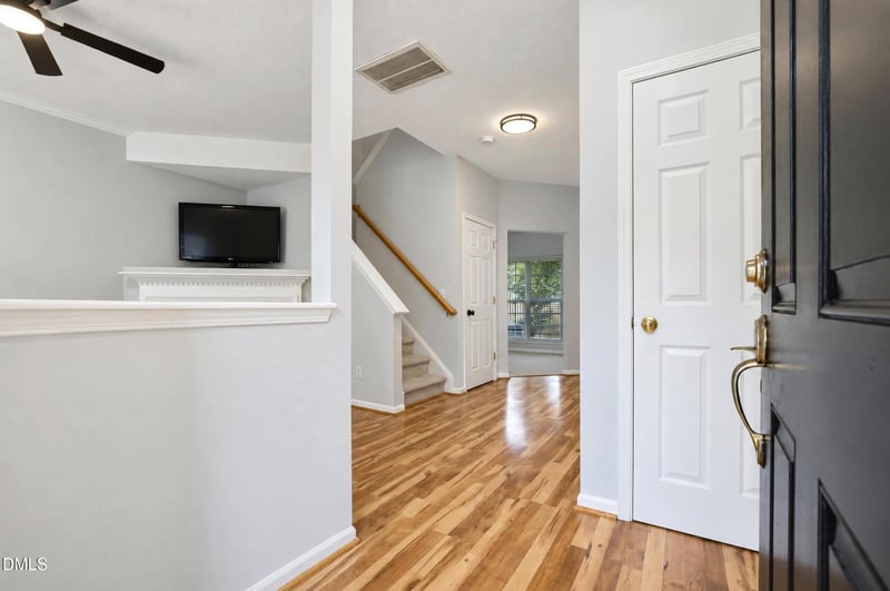 10804 Pendragon Pl, Raleigh, NC 27614