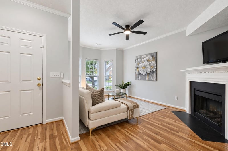 10804 Pendragon Pl, Raleigh, NC 27614